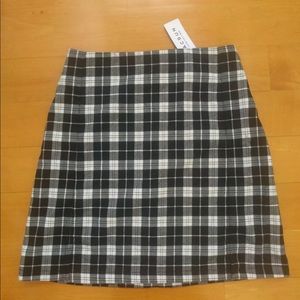 Brandy Melville Black/WhitePlaid Cara Skirt NWT